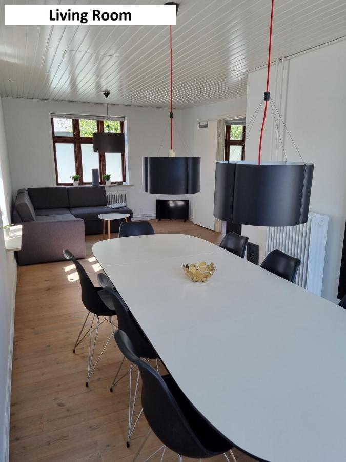 Taet Pa Centrum & Mch/Boxen - Huset Nr. 11 Herning Luaran gambar